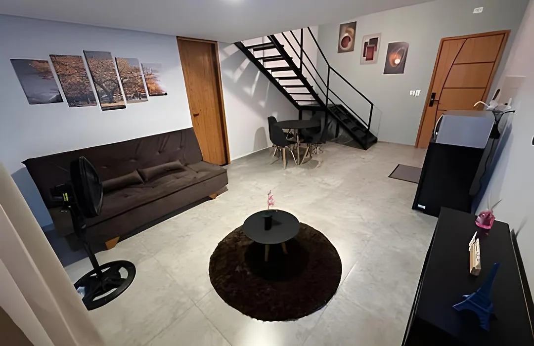 Loft de Luxo no Braga: Perfeito para Casais - Ar, Wi-Fi e Estilo-1